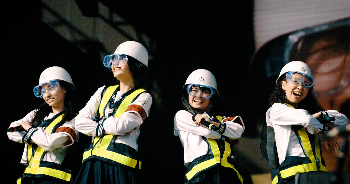 新しい学校のリーダーズ＜Head In The Clouds 2021＞（撮影：codyburkhardt）