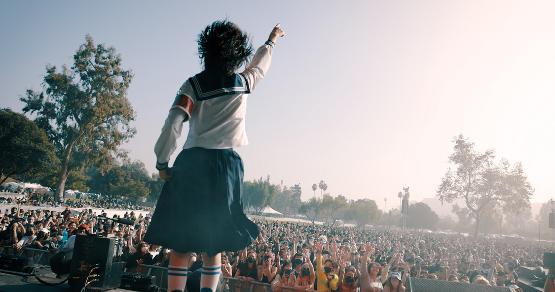 新しい学校のリーダーズ＜Head In The Clouds 2021＞（撮影：codyburkhardt）