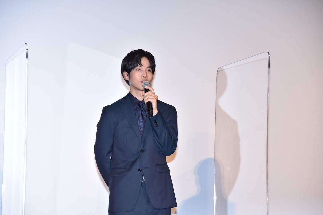 （©2022「流浪の月」製作委員会）