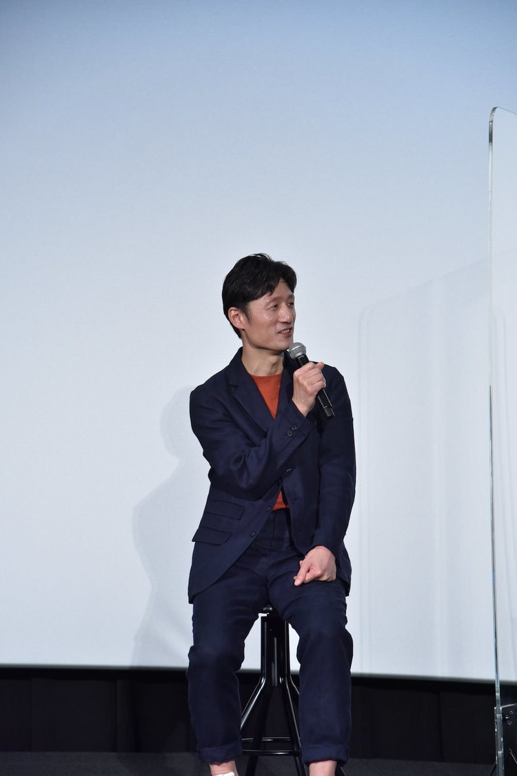 （©2022「流浪の月」製作委員会）