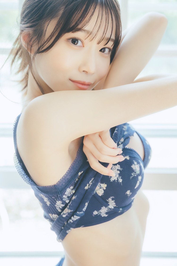 岸みゆ（© 東京祐／集英社）