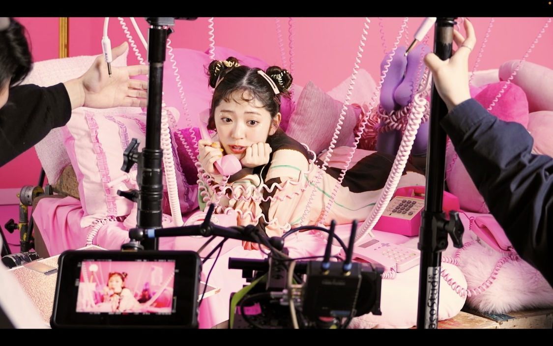 鈴木愛理「ハートはお手上げ」映像メイキング映像