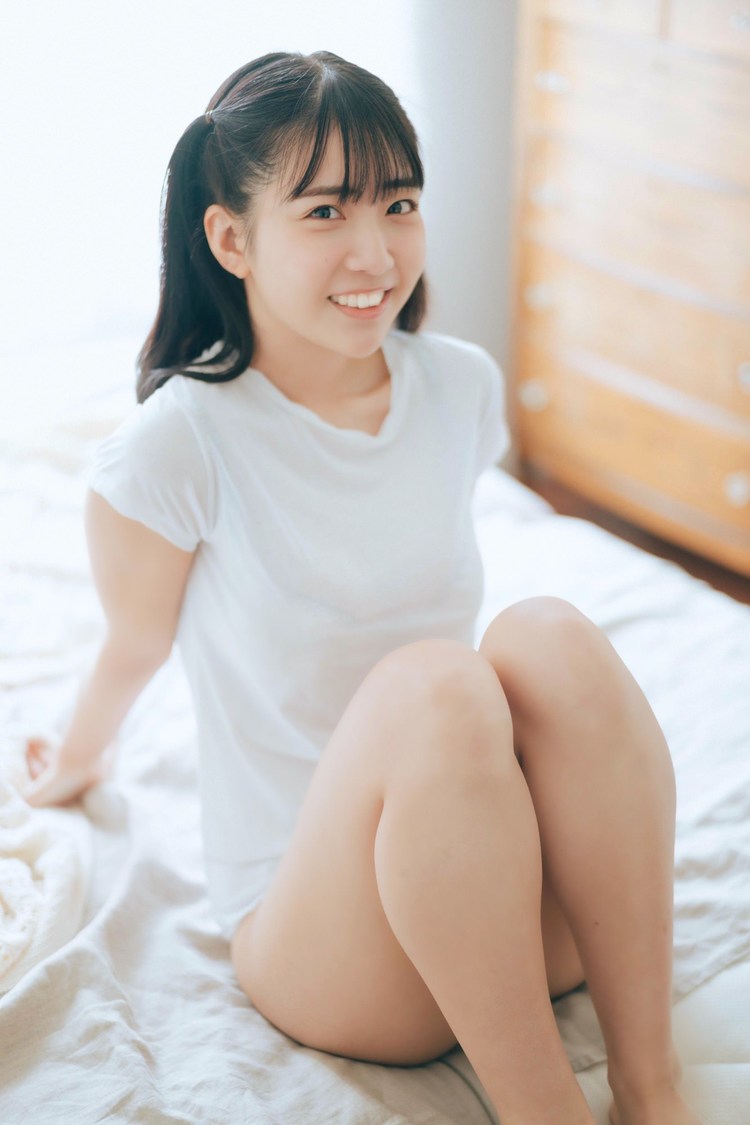 天羽希純（#2i2）（©前 康輔／集英社）