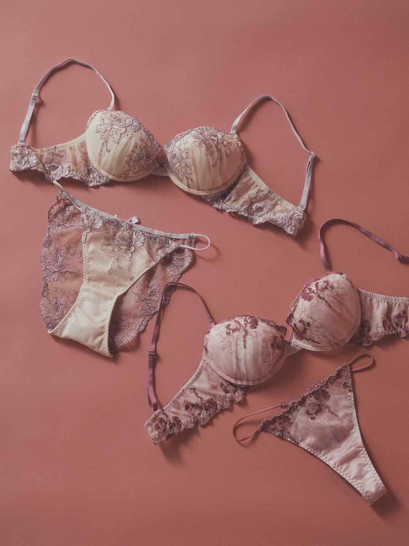 『RAVIJOUR』スモーキーフラワー