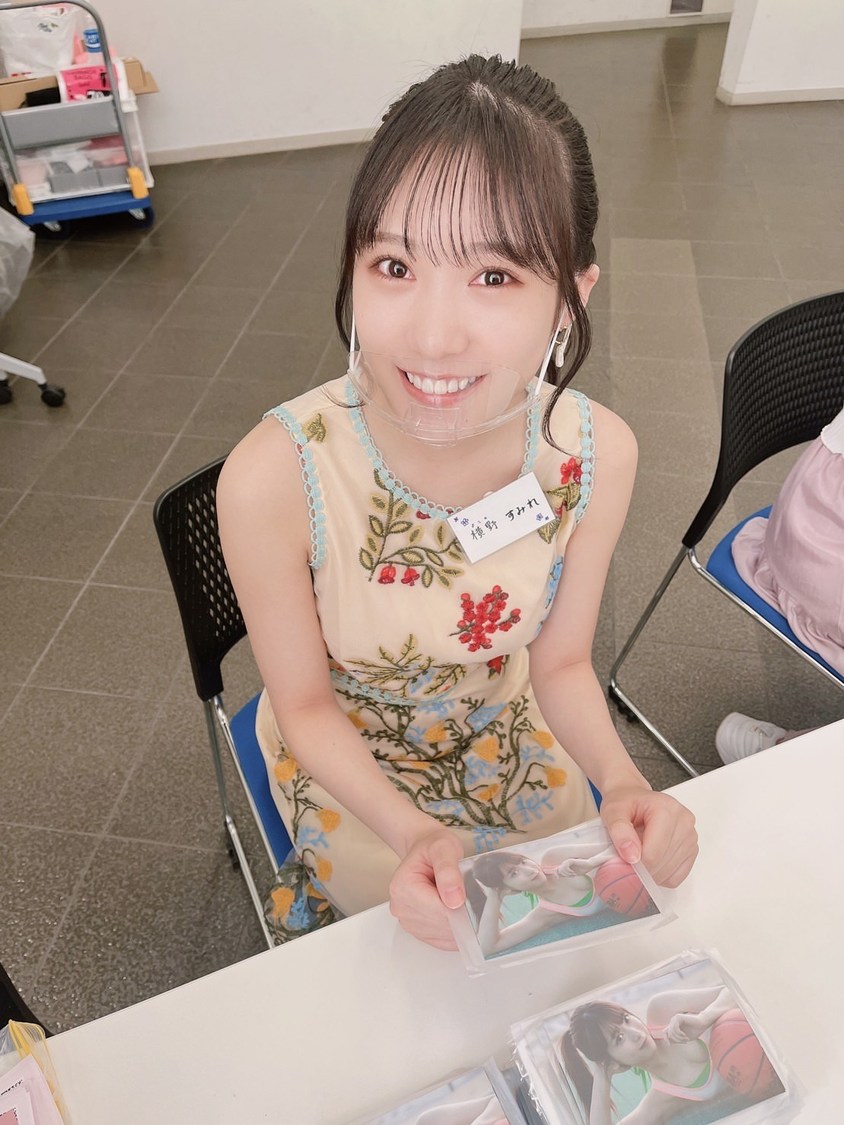 📸 画像：天羽希純（#2i2）、岸みゆ（#ババババンビ）、まるぴ、我妻