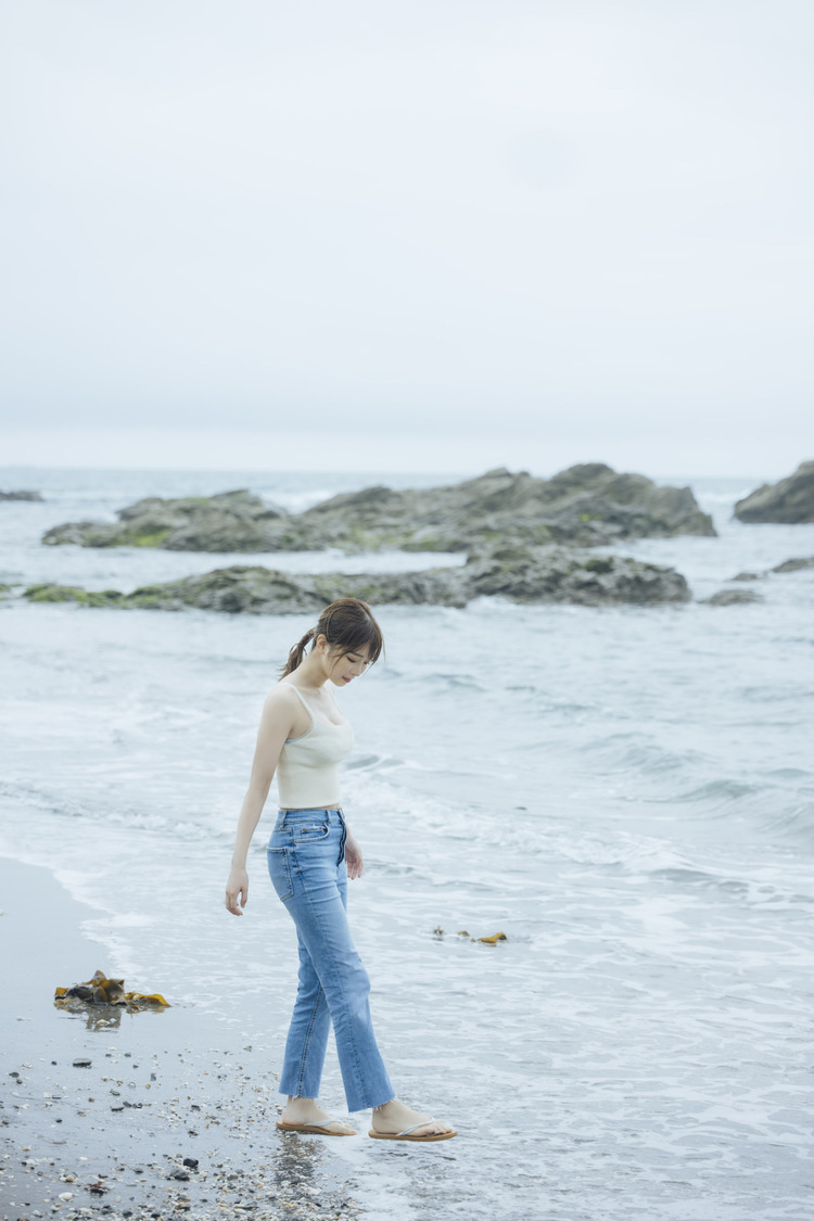 吉沢朱音（#ババババンビ）（撮影：横山マサト『blt graph.vol.79』（東京ニュース通信社刊））