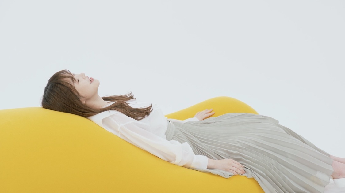 『指原莉乃 With Yogibo』場面写真