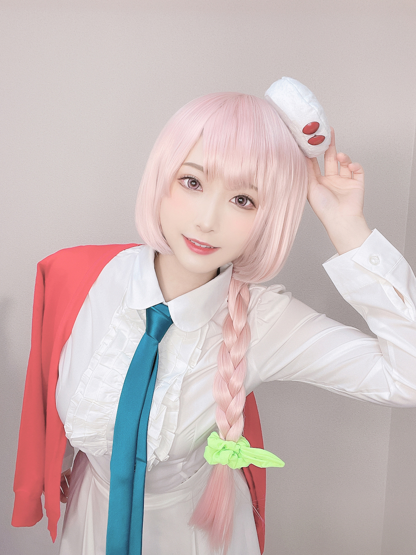 『はたらけ！おじさんの森』森カンナのコスプレをしたすみれおじさん