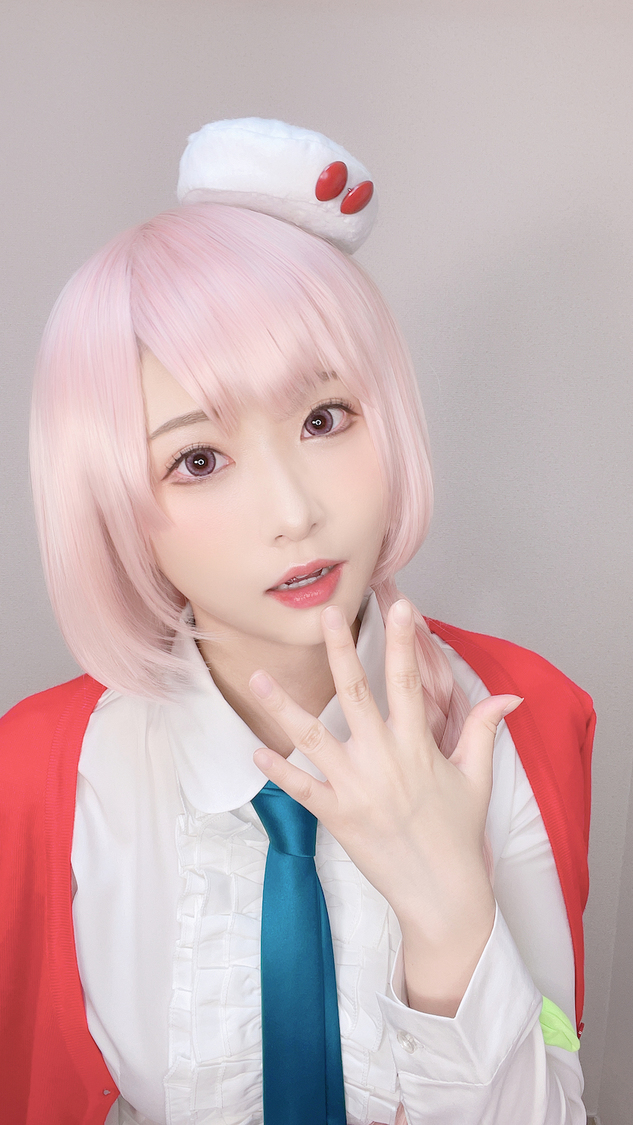 『はたらけ！おじさんの森』森カンナのコスプレをしたすみれおじさん