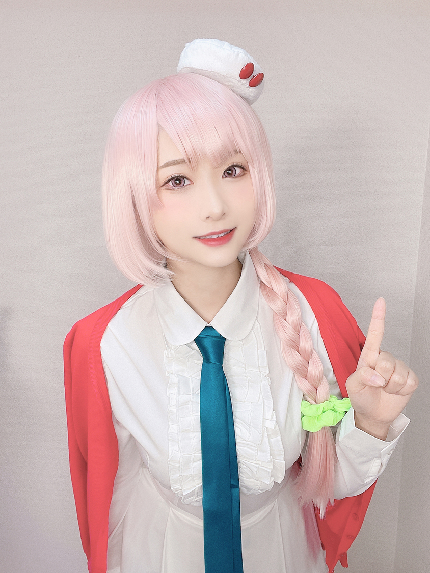 『はたらけ！おじさんの森』森カンナのコスプレをしたすみれおじさん