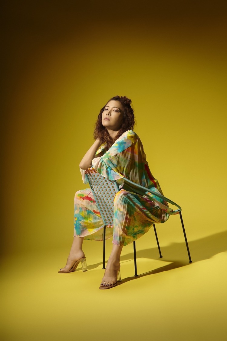 衣裳提供：TSUMORI CHISATO