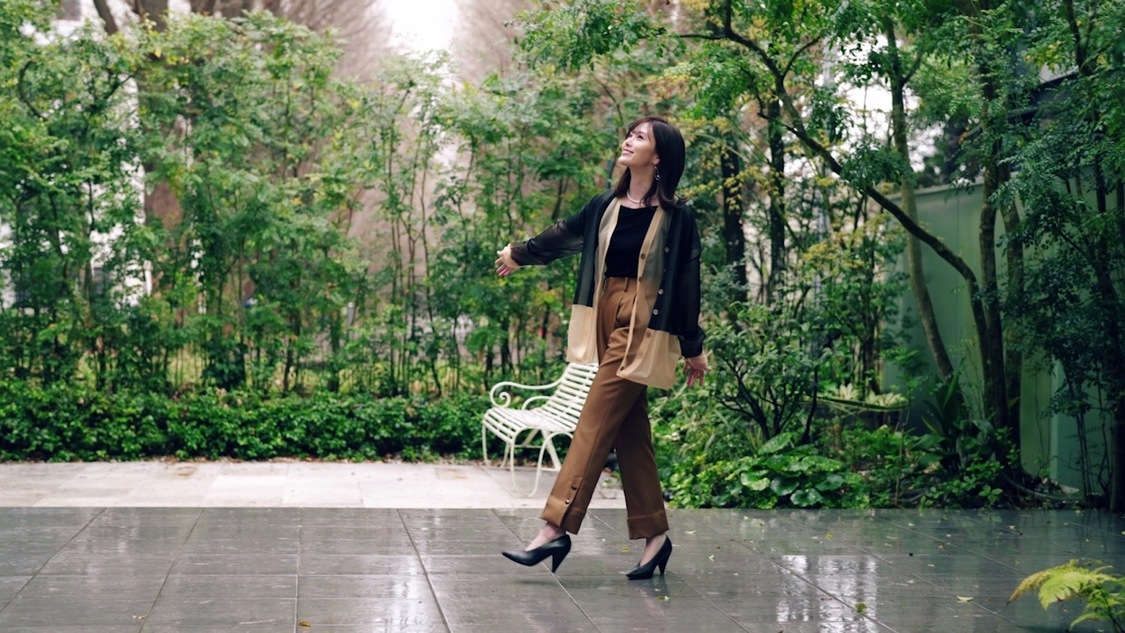 『STORY 02 白石麻衣― A Day with Mikimoto』場面写真