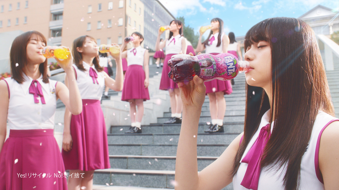 新TVCM『ファンタ坂学園　変顔ボトル』篇