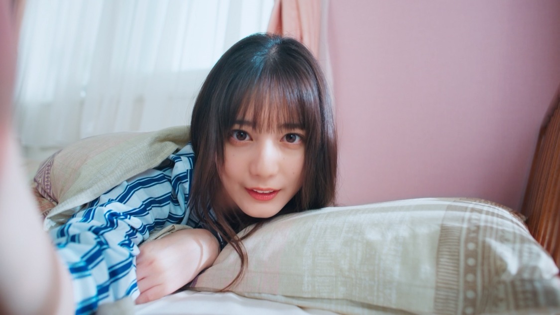 『GET READY WITH 小坂菜緒 ~ファンに会いに行く日の朝~』ムービーカット