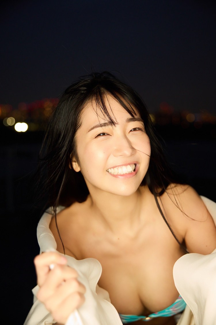 天羽希純（#2i2）『ヤングジャンプ』アザーカット（(C)Takeo Dec.／集英社）