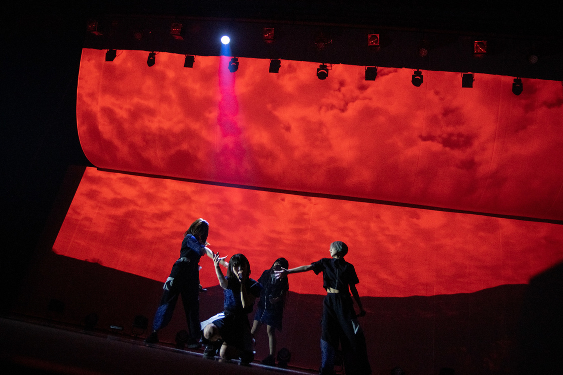  [ Solitude HOTEL 7F ]│2019/4/14 昭和女子大学 人見記念講堂│写真: 稲垣謙一