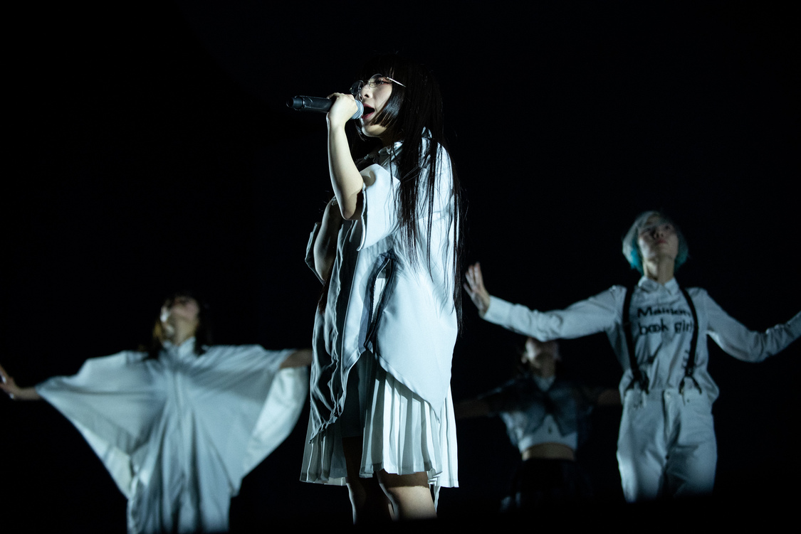  [ Solitude HOTEL 7F ]│2019/4/14 昭和女子大学 人見記念講堂│写真: 稲垣謙一