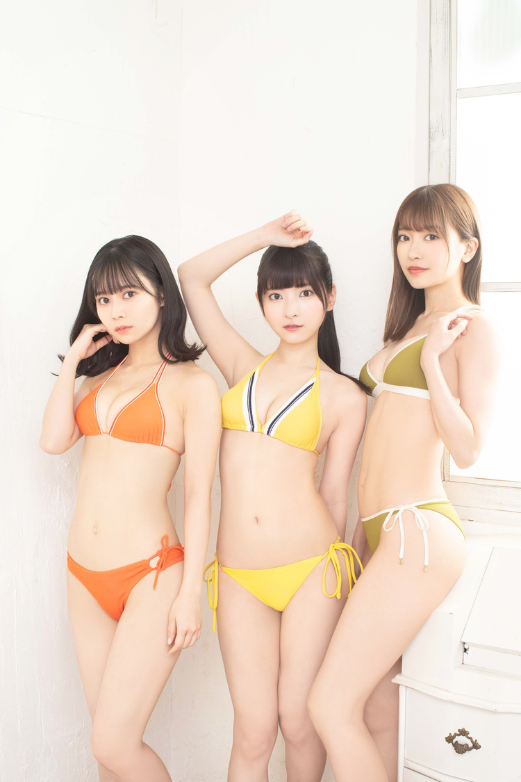 近藤沙瑛子、小鳥遊るい、吉沢朱音『ヤングドラゴンエイジ』アザーカット（(C)佐賀章広／ヤングドラゴンエイジ）