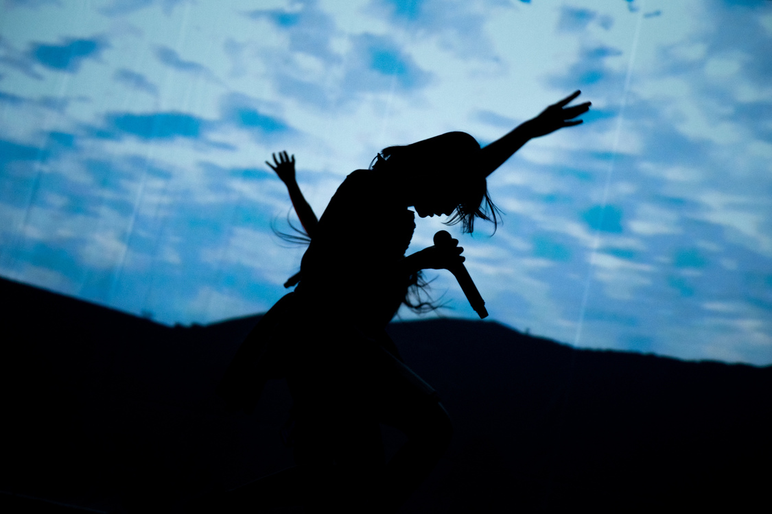  [ Solitude HOTEL 7F ]│2019/4/14 昭和女子大学 人見記念講堂│写真: 稲垣謙一