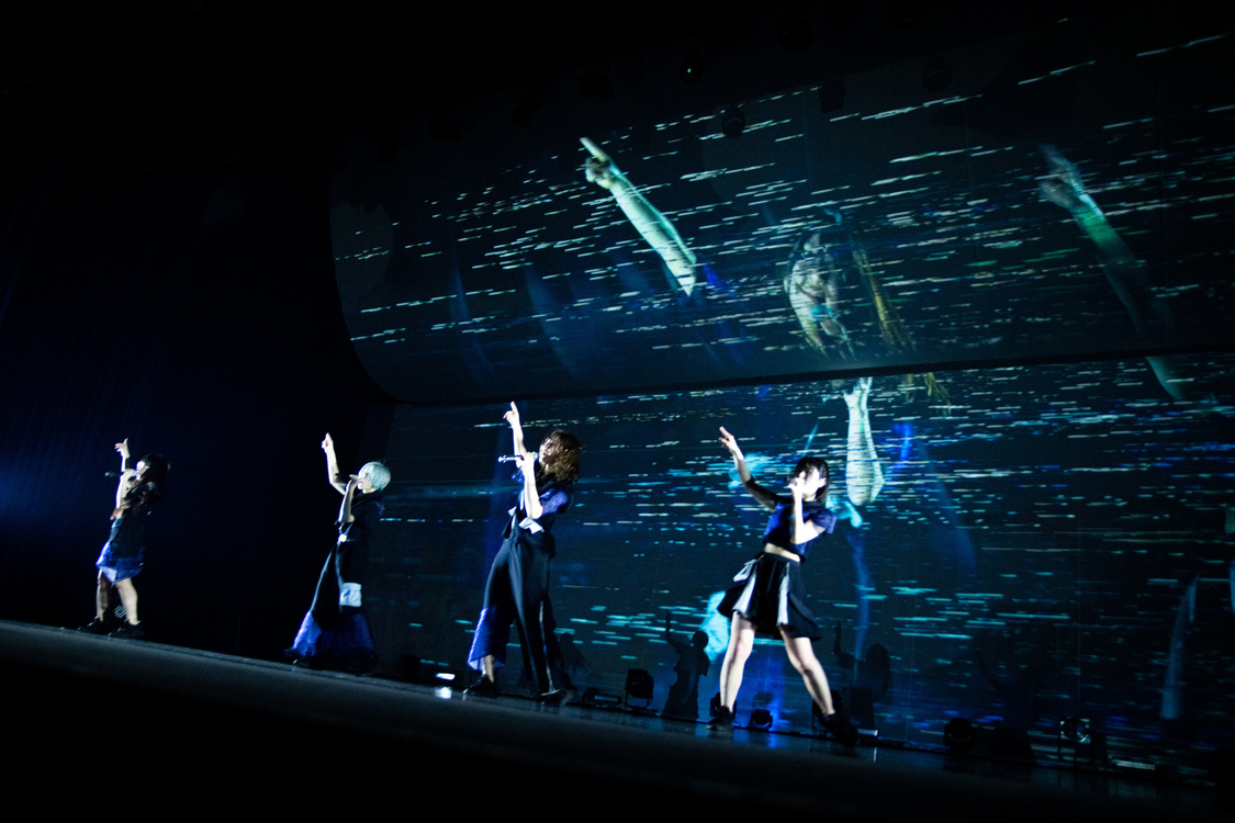  [ Solitude HOTEL 7F ]│2019/4/14 昭和女子大学 人見記念講堂│写真: 稲垣謙一