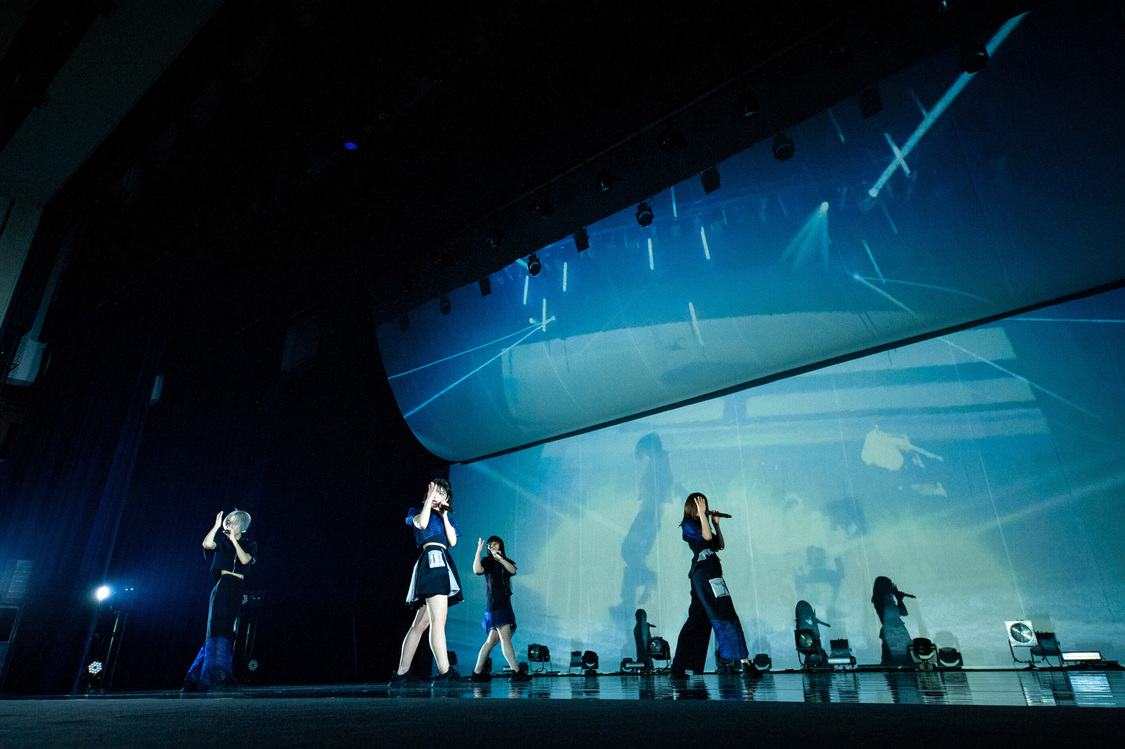  [ Solitude HOTEL 7F ]│2019/4/14 昭和女子大学 人見記念講堂│写真: 稲垣謙一