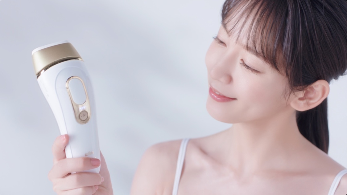 吉岡里帆『ブラウン シルクエキスパート』新CMより