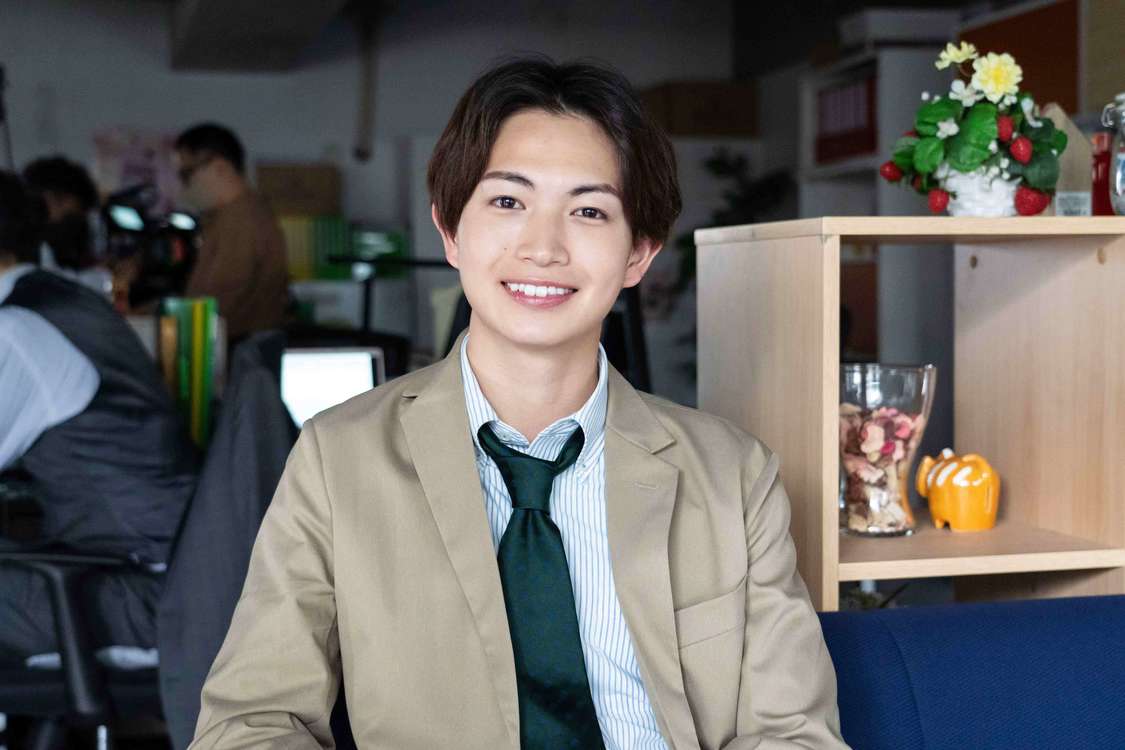 田嶋凌介役・綱啓永