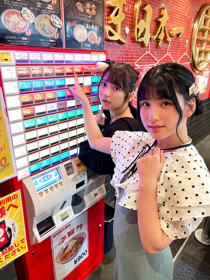 #2i2（©月刊エンタメ　ヘアメイク：JULLY）