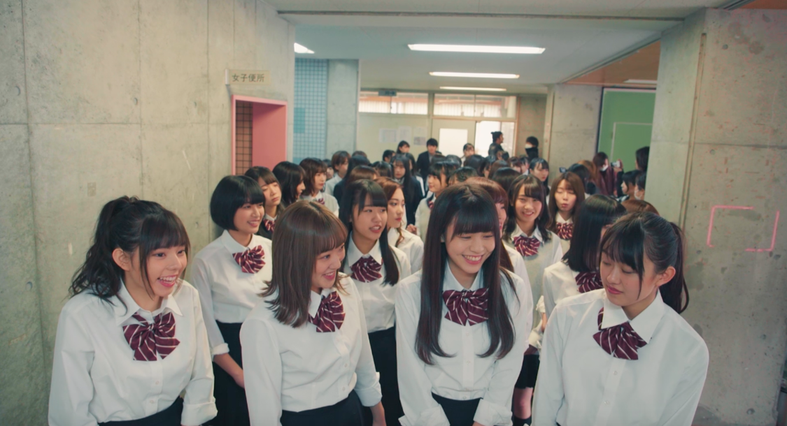 「大人サバイバー」MV（ディレクターズ・カット版）より