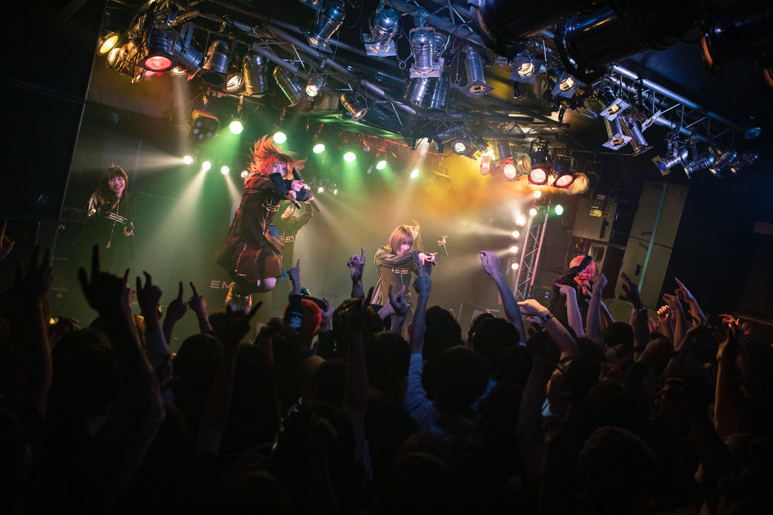 ＜NEW EMPiRE TOUR＞福岡DRUM SON（2019年4月21日）より