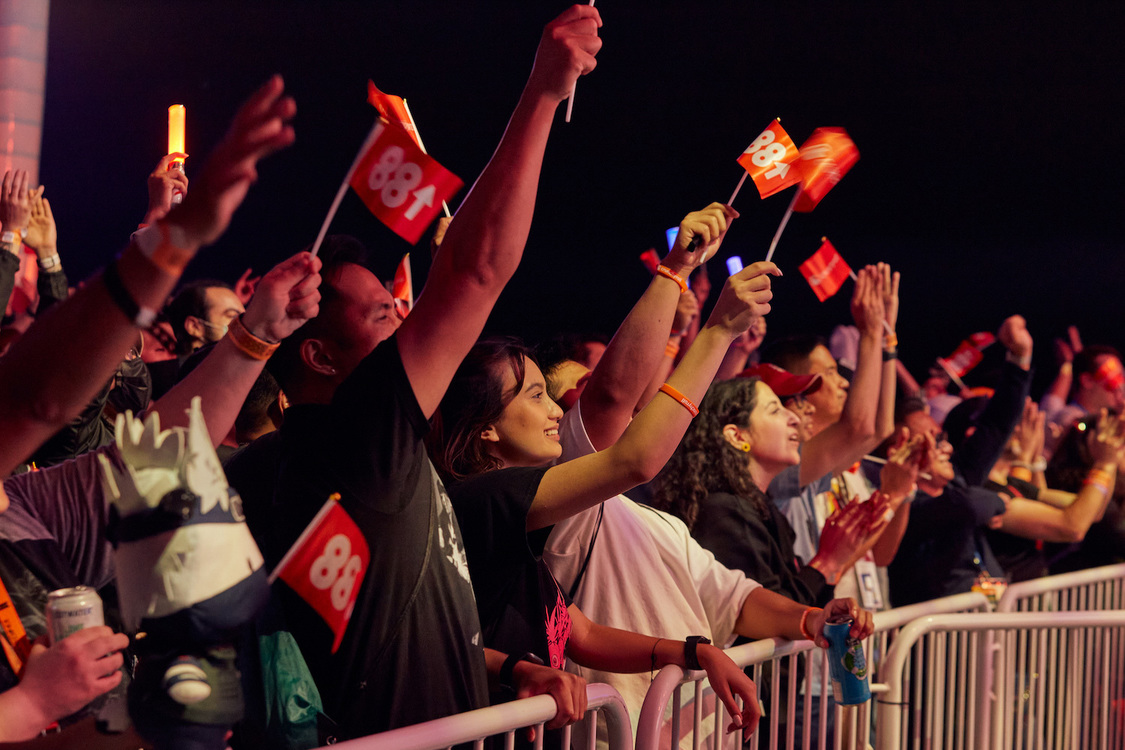 撮影；Crunchyroll、Brooklyn Allan