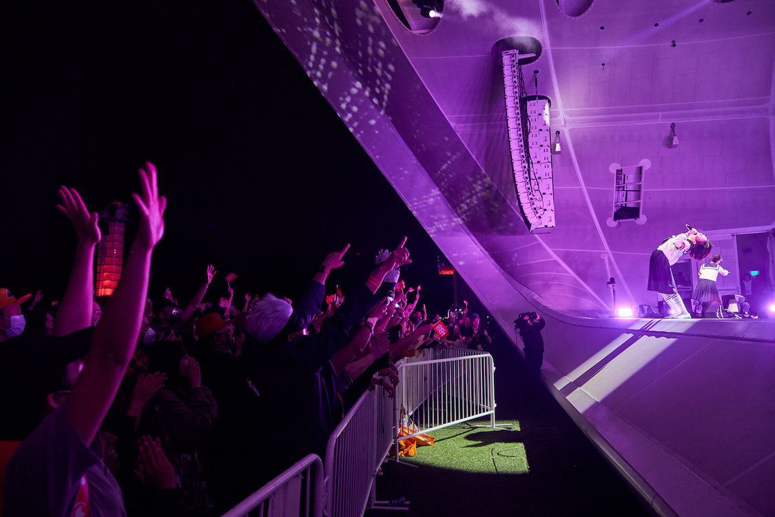 撮影；Crunchyroll、Brooklyn Allan