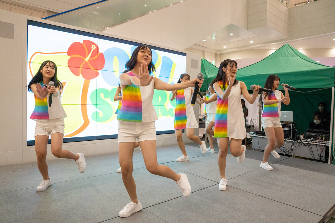 OKI.7STARS デビューイベント＜めんそーれ！オキナナの夏＞沖縄・イーアス沖縄豊崎 1Fイーアスコート（2022年7月24日）