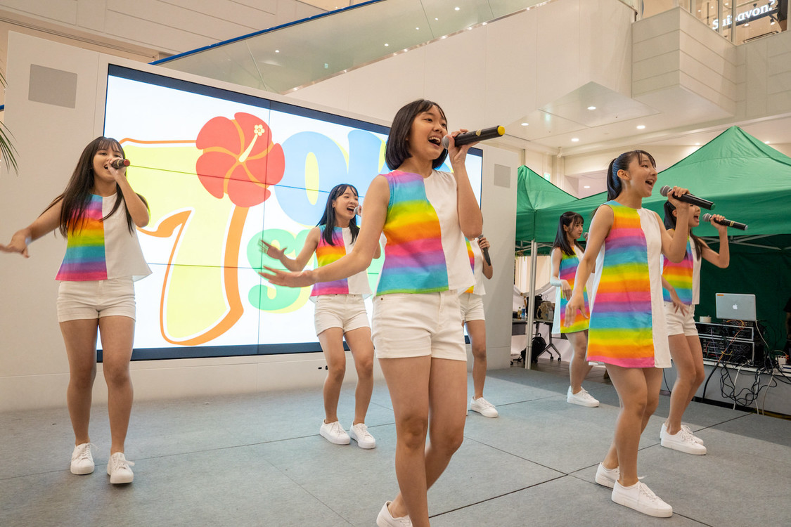 OKI.7STARS デビューイベント＜めんそーれ！オキナナの夏＞沖縄・イーアス沖縄豊崎 1Fイーアスコート（2022年7月24日）