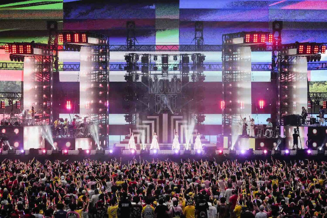 ＜ももクロ夏のバカ騒ぎ2022 -MOMOFEST-＞ベルーナドーム（2022年7月31日）／©キングレコード