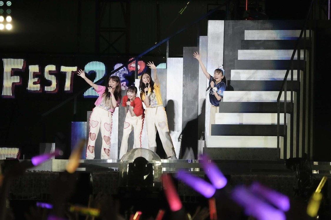 ＜ももクロ夏のバカ騒ぎ2022 -MOMOFEST-＞ベルーナドーム（2022年7月31日）／©キングレコード