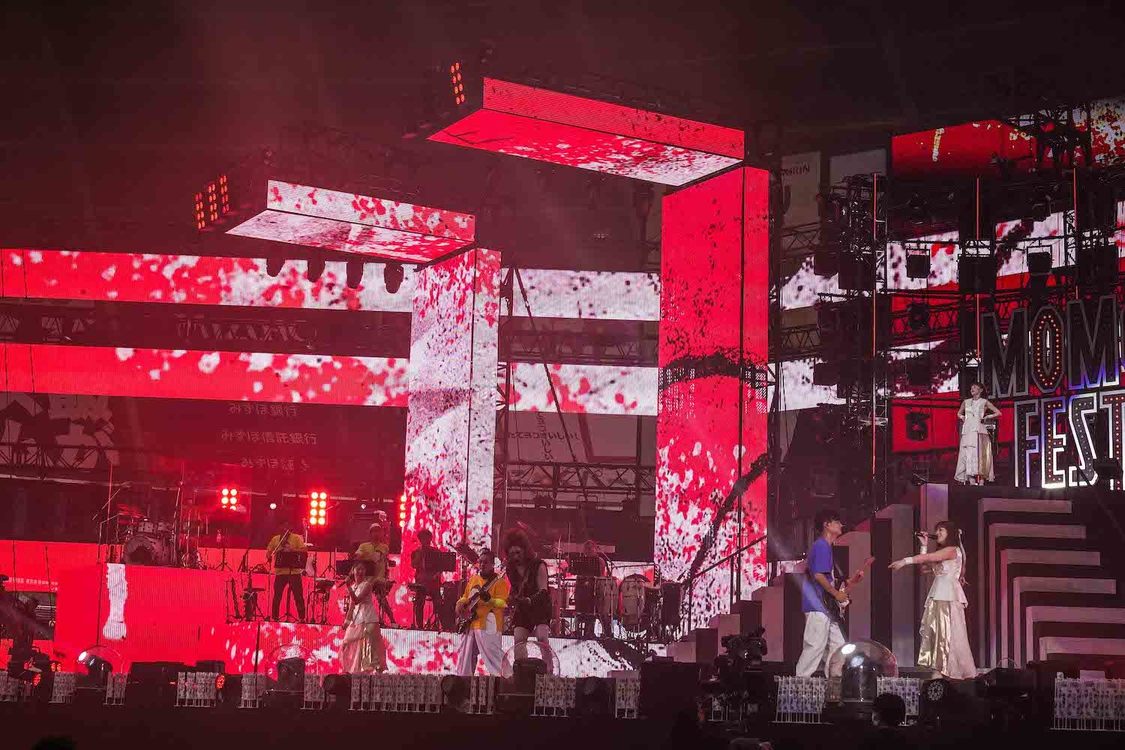 ＜ももクロ夏のバカ騒ぎ2022 -MOMOFEST-＞ベルーナドーム（2022年7月31日）／©キングレコード