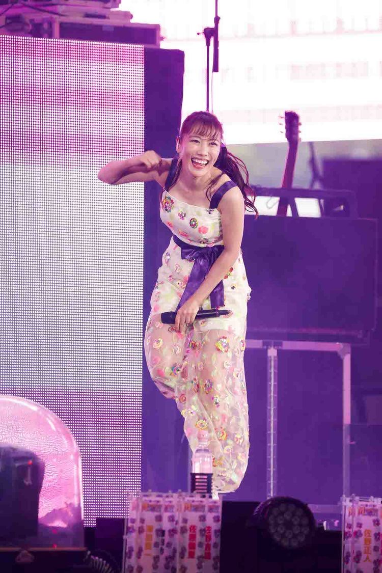 ＜ももクロ夏のバカ騒ぎ2022 -MOMOFEST-＞ベルーナドーム（2022年7月31日）／©キングレコード