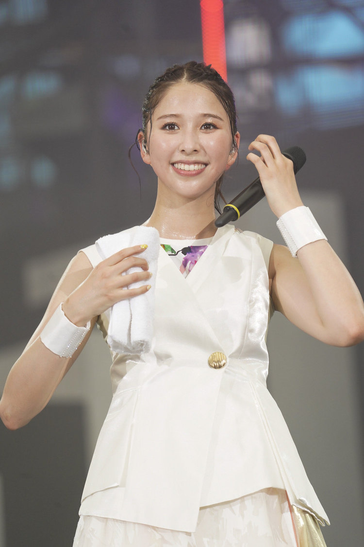 ＜ももクロ夏のバカ騒ぎ2022 -MOMOFEST-＞ベルーナドーム（2022年7月31日）／©キングレコード