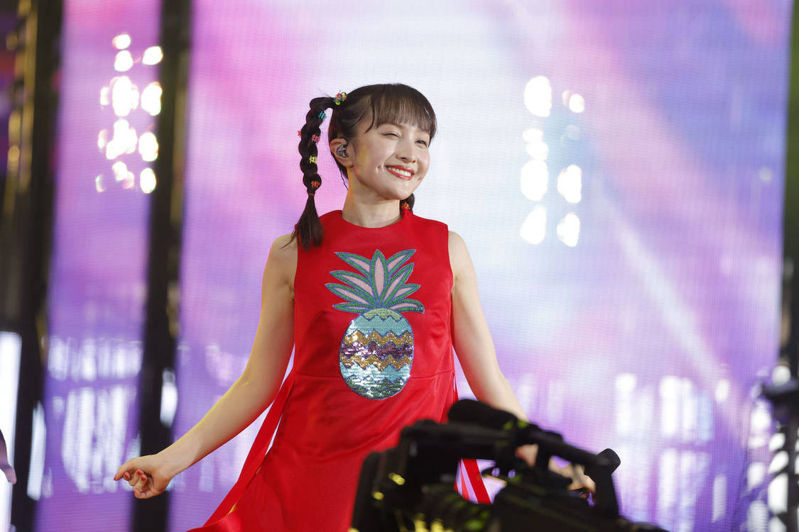 ＜ももクロ夏のバカ騒ぎ2022 -MOMOFEST-＞ベルーナドーム（2022年7月31日）／©キングレコード