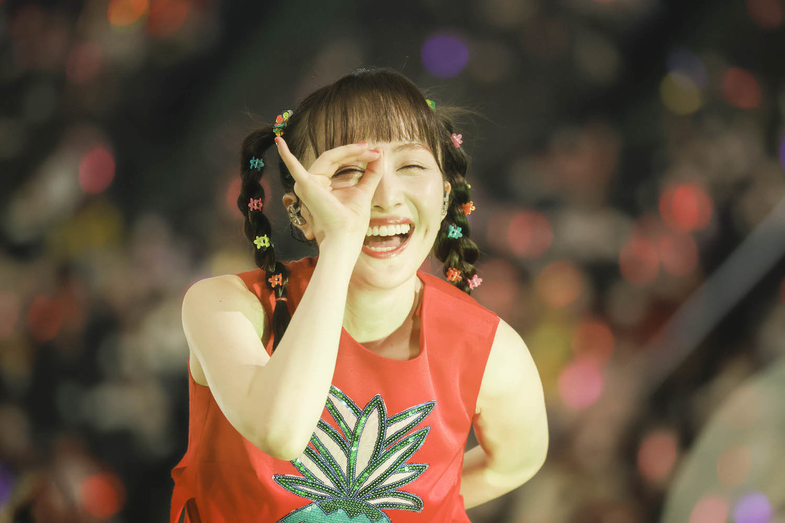 ＜ももクロ夏のバカ騒ぎ2022 -MOMOFEST-＞ベルーナドーム（2022年7月31日）／©キングレコード