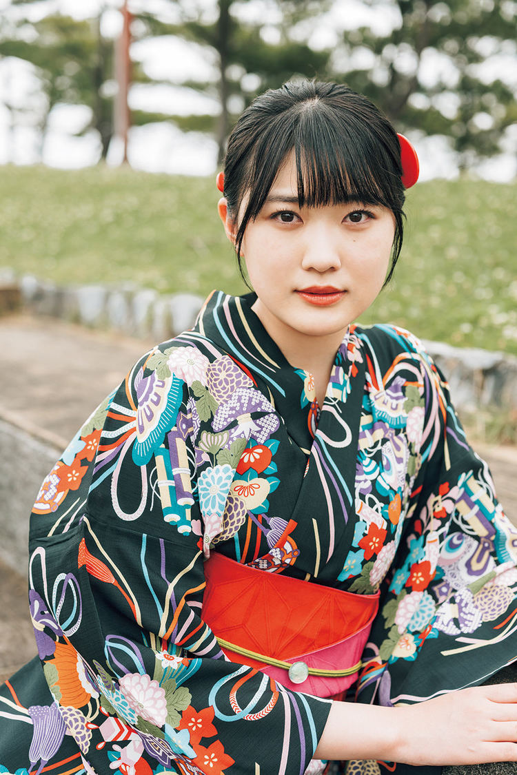 BEYOOOOONDS 江口紗耶 写真集『Saya』掲載カット