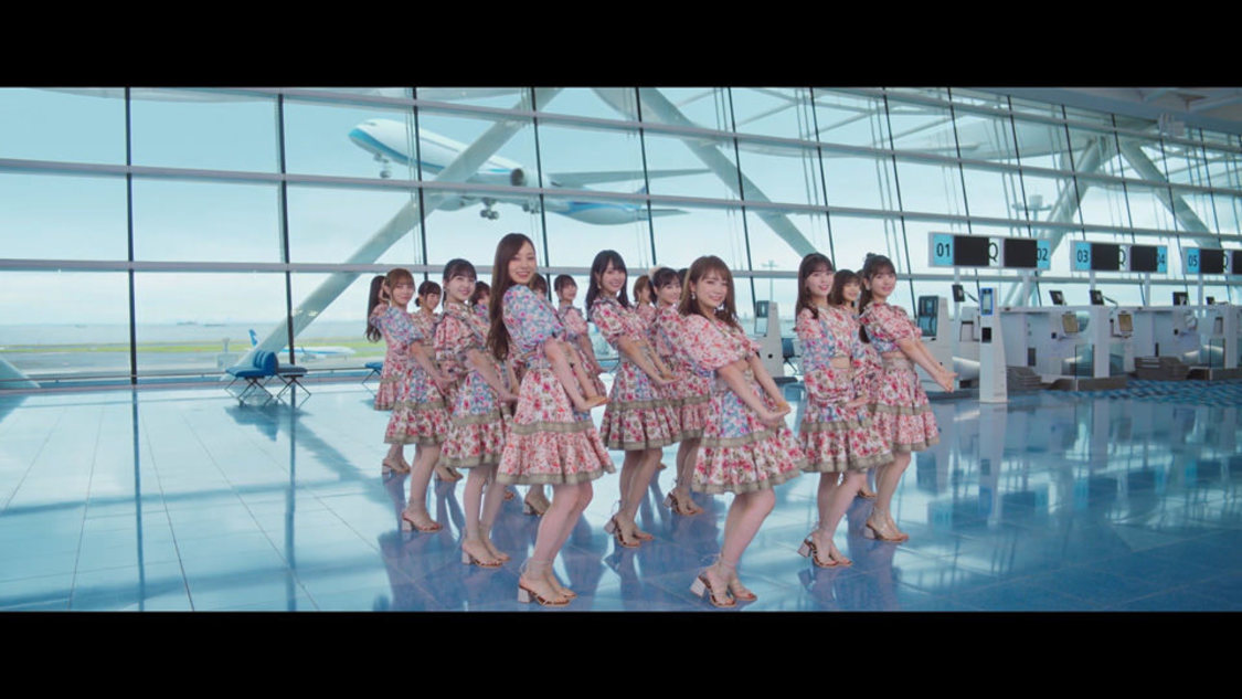 乃木坂46「好きというのはロックだぜ！」MVより