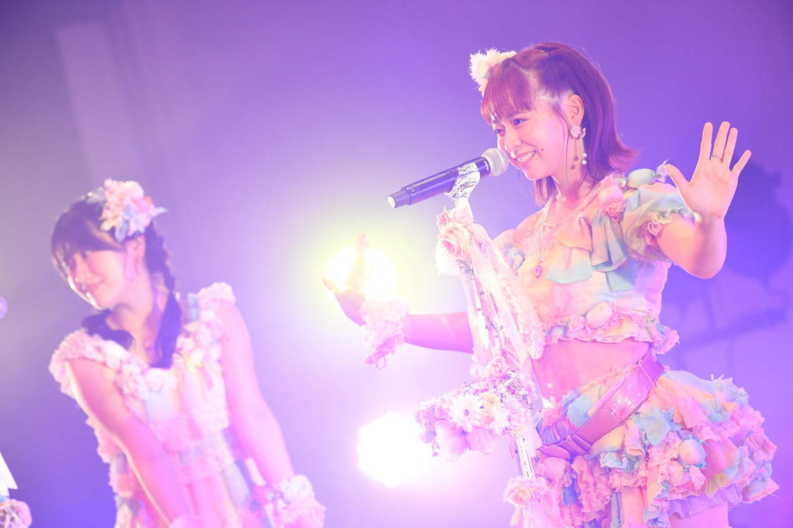 昼公演 〜AKB48チーム8 WEST〜（ⒸAKB48）