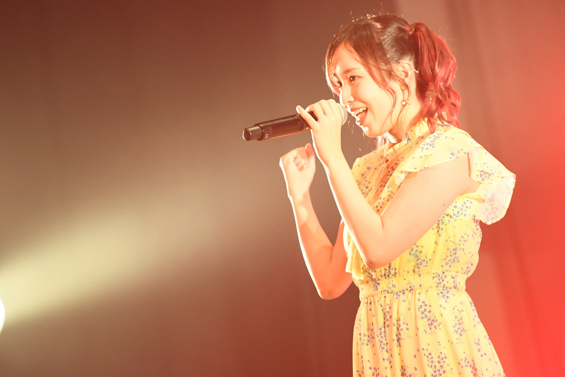 夜公演 〜AKB48チーム8 EAST〜（ⒸAKB48）