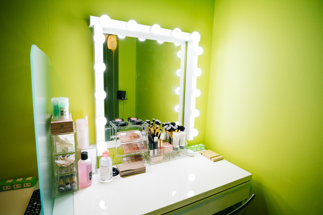 メイクドレッサー