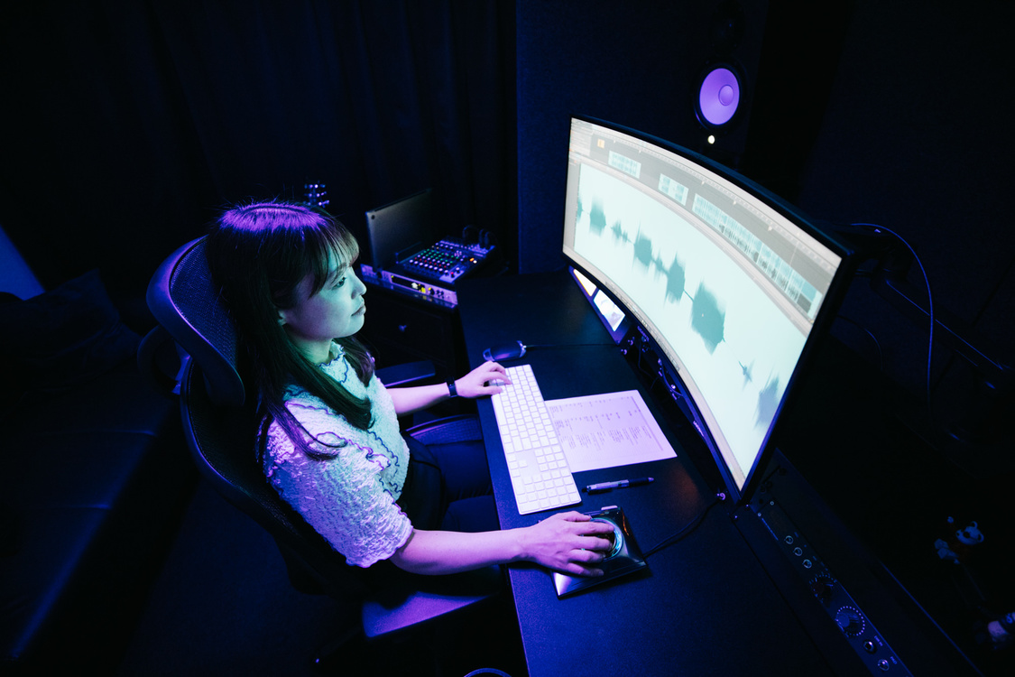 作業中の山本紗江。