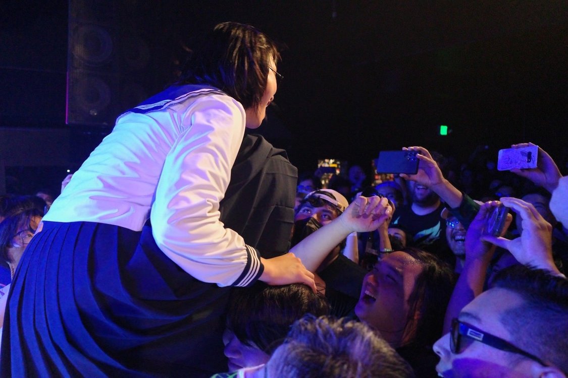 ＜ATARASHII GAKKO ROAD TO HITC＞