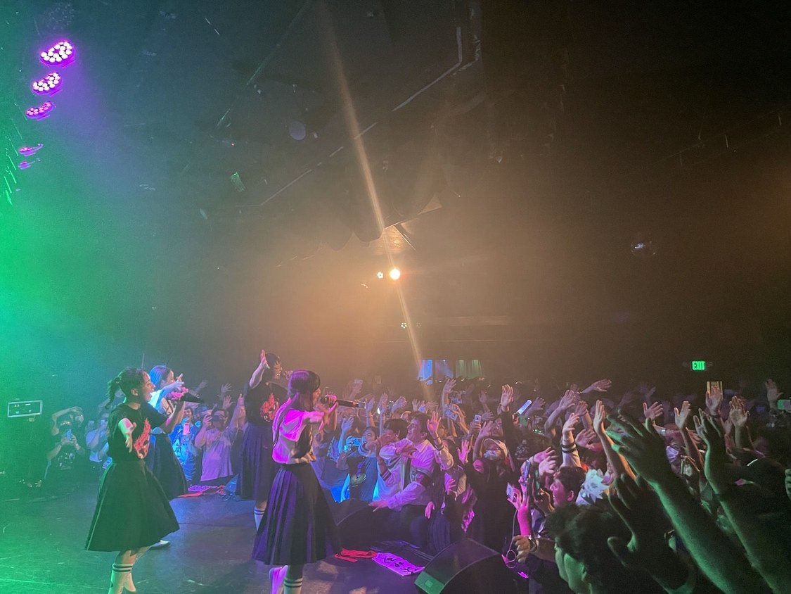 ＜ATARASHII GAKKO ROAD TO HITC＞