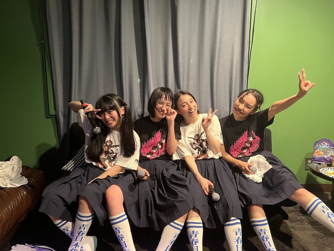 ＜ATARASHII GAKKO ROAD TO HITC＞